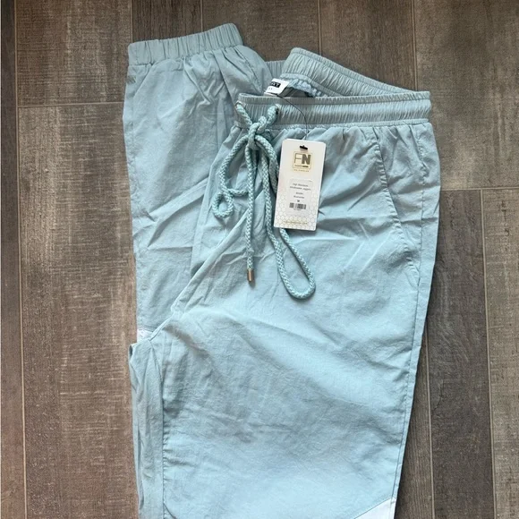 HIGH STANDARDS JOGGER SET - Picture 14 of 14